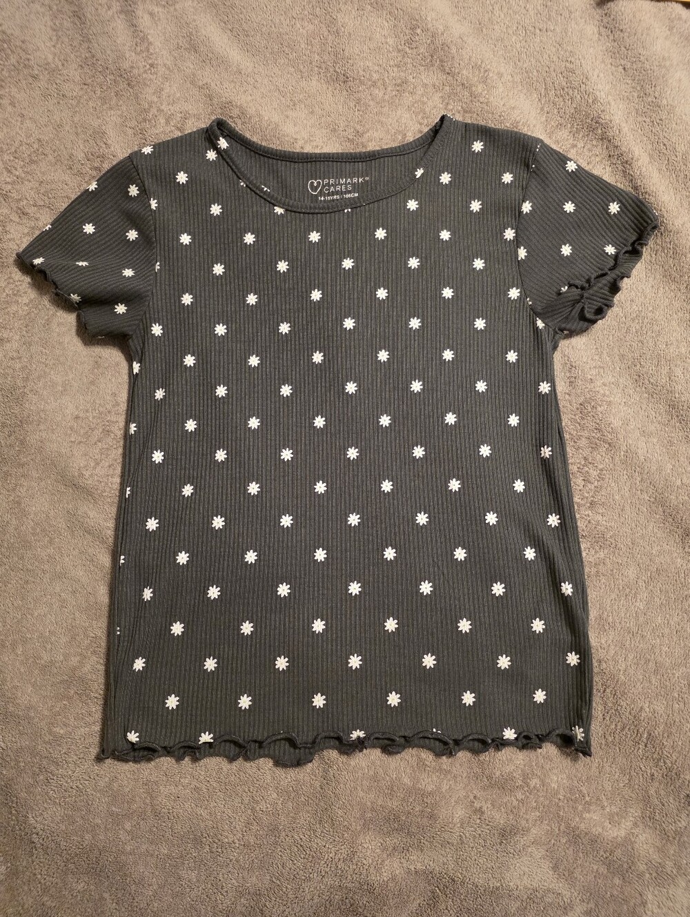 Grey shirt with white flowers - Picture 1 of 4
